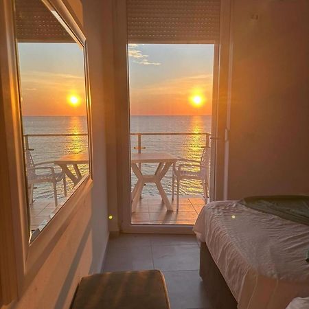 Holiday Home Shengjin Luaran gambar